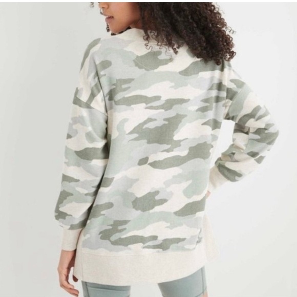 Aerie Oversized Crewneck Camo Sweater size extra small - Picture 2 of 4